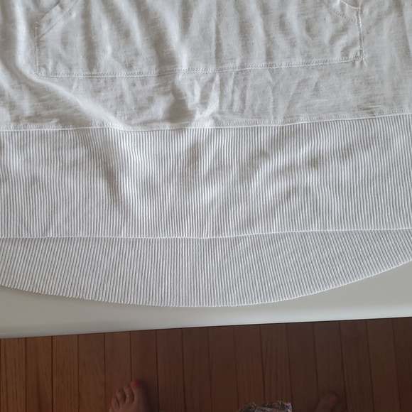 White tunic - Picture 10 of 10